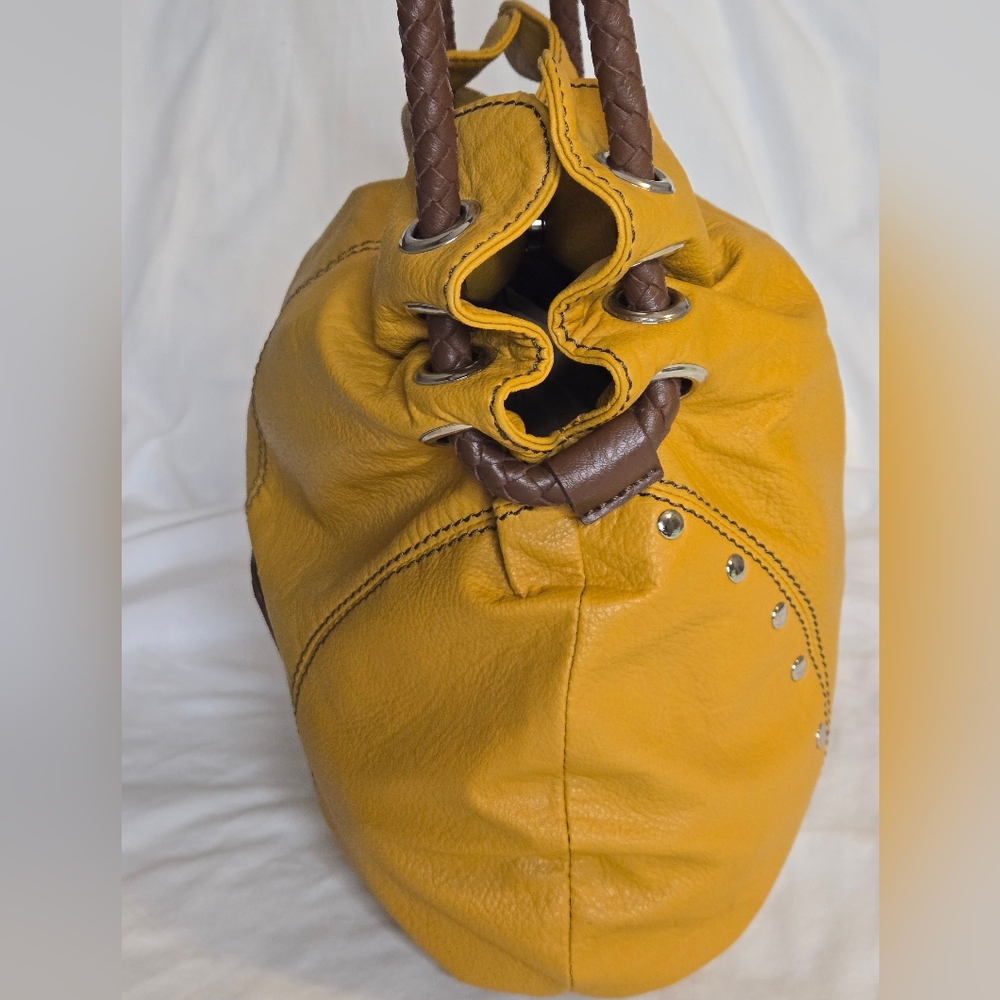 Relic Purse - Picture 6 of 11